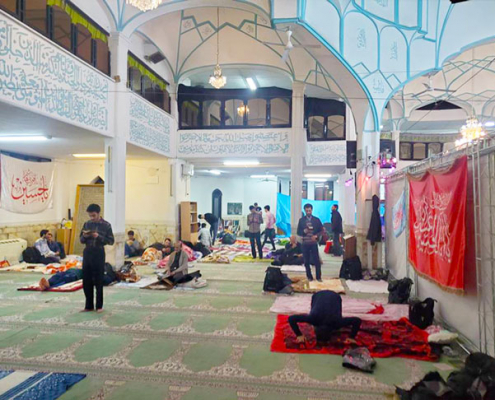 عبادت دانشجویات در اعتکاف مسجد الشهدای دانشگاه علم و صنعت